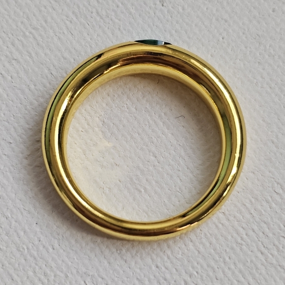 Emerald green dome cz 18k gold plate statement ring - Picture 3 of 4